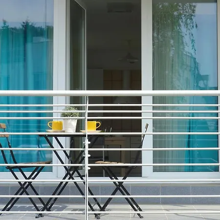 公寓 Apartament Bernadowska Lu B2 Parter Ogrodek 800m Morze 索波特